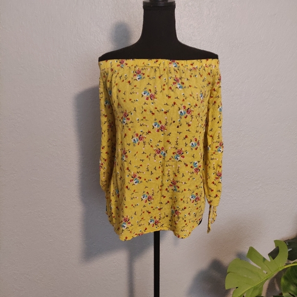 PAPERMOON
Laramie Off The Shoulder Top
XL - Picture 6 of 9